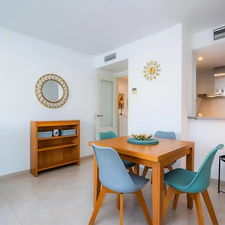 Mar 2 Apartment *