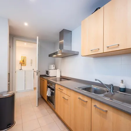 Mar 2 Apartment *